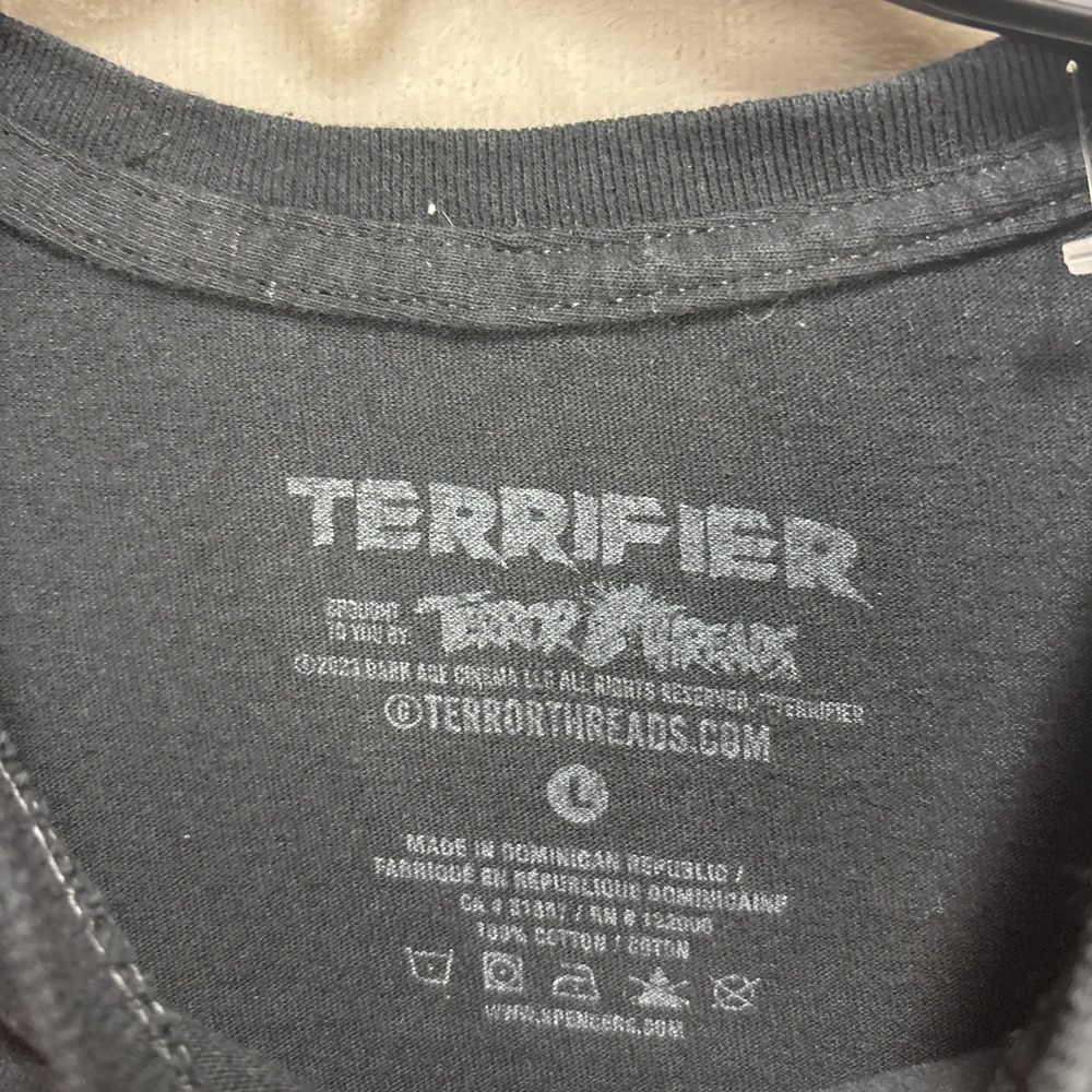 Terrifier Art the Clown Meat Cleaver Adult Size  Large SS T-shirt Terror Threads - Picture 3 of 6